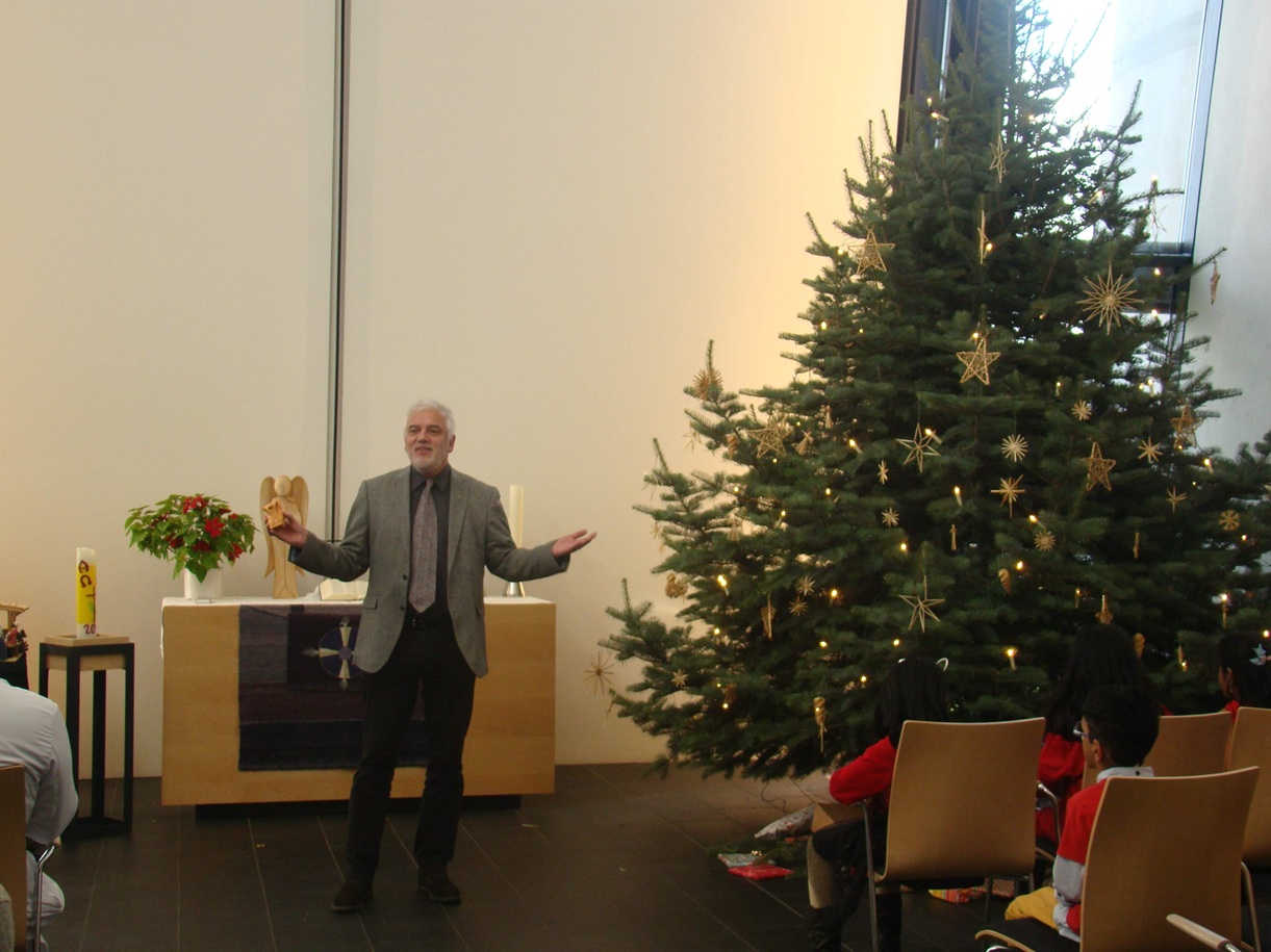 Rev. Christopher Weber’s visit to the Christmas Service on 22.12.2018